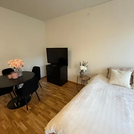 Enkel Lagenhet I Hyllie * Malmö