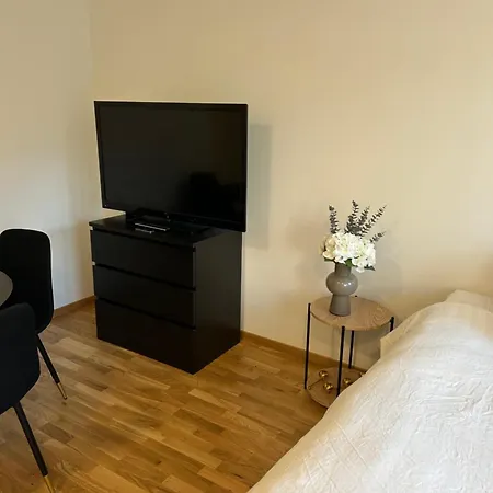 Enkel Lagenhet I Hyllie Apartment